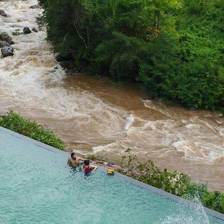 Eden Woods Resorts And Spa Munnar Ngoại thất bức ảnh